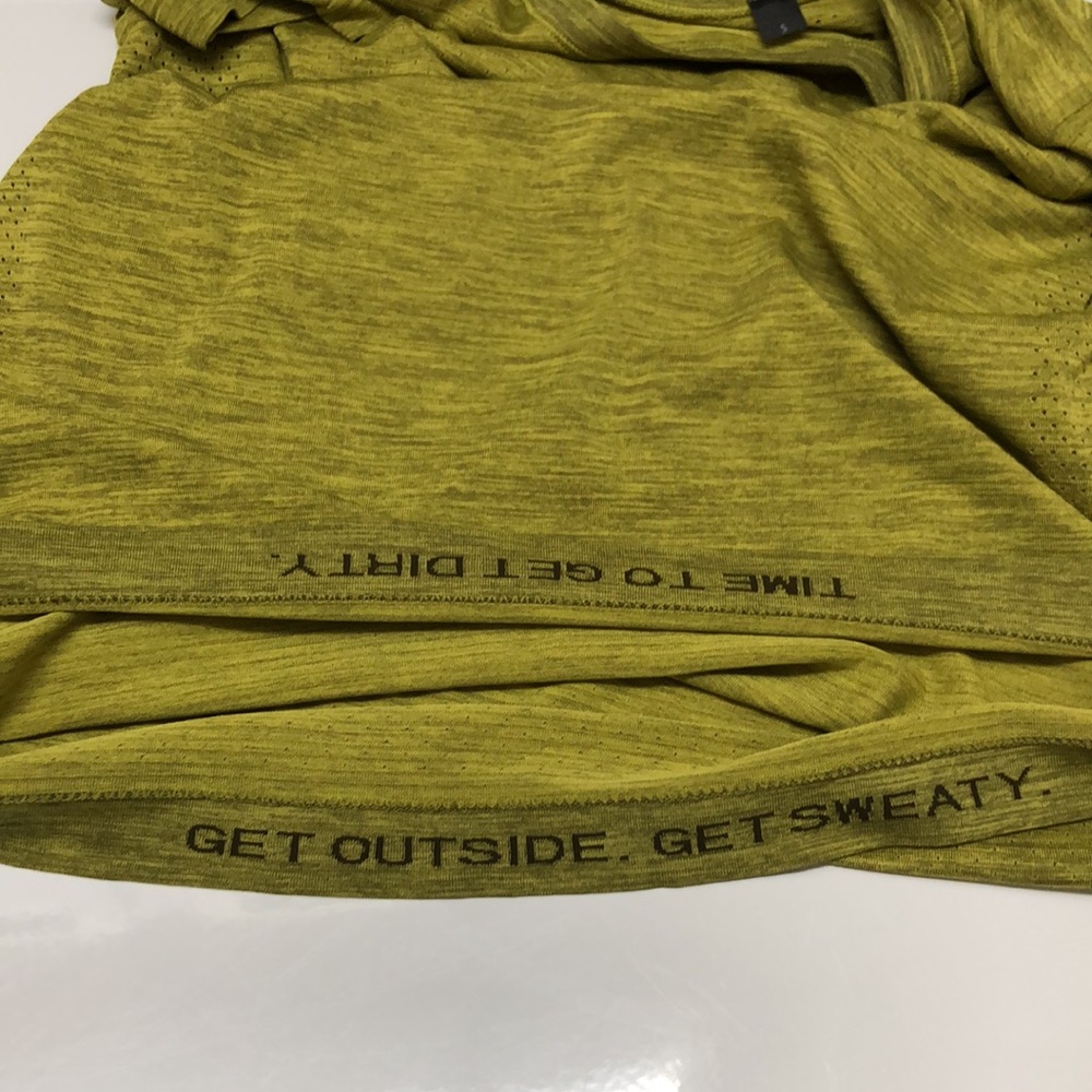 LIKE NEW! Lululemon Metal Vent Tech Surge Short Sleeve - Picture 11 of 13